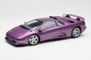 Lamborghini Diablo SE30 Jota Metallic Violetinis AUTOart 1:18 79142 Kompozitas