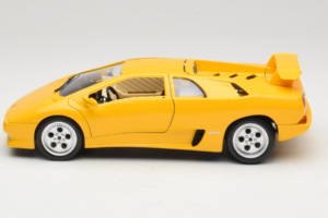 Lamborghini Diablo Geltonas Bburago 1:18 3041-M2 Metalas - nuotrauka 4 iš 8