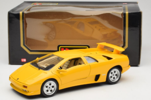Lamborghini Diablo Geltonas Bburago 1:18 3041-M2 Metalas - nuotrauka 8 iš 8