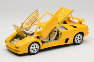Lamborghini Diablo Geltonas Bburago 1:18 3041-M2 Metalas - nuotrauka 2 iš 8