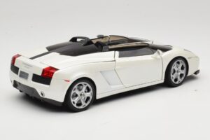 Lamborghini Gallardo Concept Baltas Mondo Motors 1:18 146432 Metalas - nuotrauka 3 iš 8