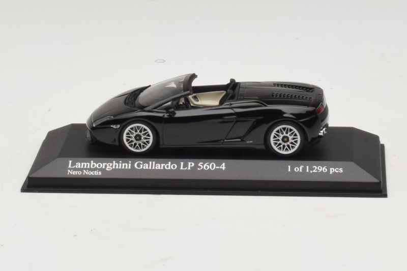 Lamborghini Gallardo LP560-4 Spyder Juodas Minichamps 1:43 400103830 Metalas