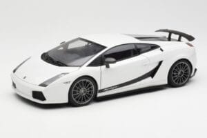 Lamborghini Gallardo Superleggera Monocerus Metallic Baltas AUTOart 1:18 74585 Metalas