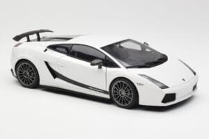 Lamborghini Gallardo Superleggera Monocerus Metallic Baltas AUTOart 1:18 74585 Metalas - nuotrauka 6 iš 8