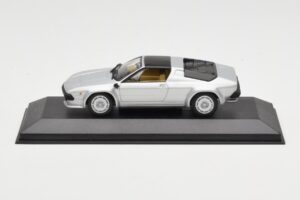 Lamborghini Jalpa Sidabrinis Minichamps 1:43 400103601 Metalas