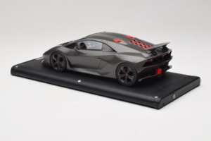Lamborghini Sesto Elemento Matte Black MR Collection 1:18 LAMB054 Derva - nuotrauka 5 iš 6
