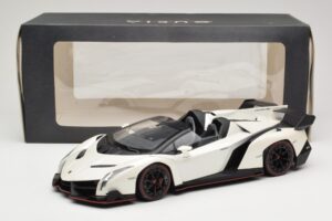 Lamborghini Veneno Roadster Baltas Su Raudona Linija Kyosho 1:18 C09502W Metalas - nuotrauka 6 iš 6