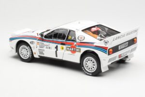 Lancia 037 Martini #1 W. Rohrl / C. Geistdorfer Winner Rally Monte Carlo 1983 Nakties Versija Kyosho 1:18 08306A Metalas - nuotrauka 7 iš 8