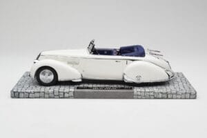 Lancia Astura Tipo 233 Corto Baltas Minichamps 1:18 107125330 Derva - nuotrauka 3 iš 6