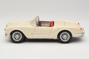 Lancia Aurelia B24 Spider Smėlinis Bburago 1:18 3010-M2 Metalas - nuotrauka 4 iš 8