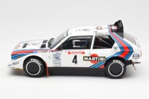 Lancia Delta S4 Martini #4 H. Toivonen / S. Cresto Rally Tour de Corse 1986 AUTOart 1:18 88620 Metalas - nuotrauka 4 iš 8
