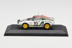Lancia Stratos #10 Team Alitalia S. Munari / S. Maiga Rally Monte Carlo 1976 Minichamps 1:43 430761210 Metalas