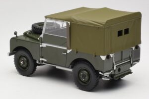 Land Rover 88 Series I Matt Green Minichamps 1:18 150168909 Metalas - nuotrauka 7 iš 8