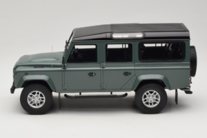 Land Rover Defender Station Wagon Keswick Green GT Spirit 1:18 GT527 Derva - nuotrauka 3 iš 6