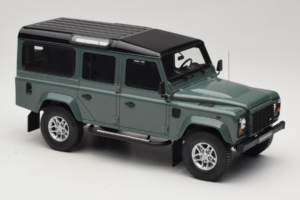 Land Rover Defender Station Wagon Keswick Green GT Spirit 1:18 GT527 Derva - nuotrauka 4 iš 6