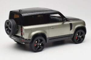 Land Rover Defender 90 HSE P400 L663 Pangea Green Metallic GT Spirit 1:18 GT517 Derva - nuotrauka 2 iš 6