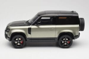 Land Rover Defender 90 HSE P400 L663 Pangea Green Metallic GT Spirit 1:18 GT517 Derva - nuotrauka 3 iš 6
