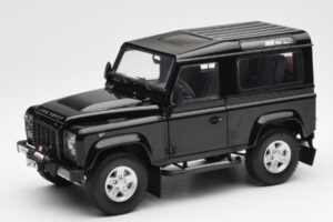 Land Rover Defender 90 Santorini Juodas Metalas Kyosho 1:18 08901BK Metalas