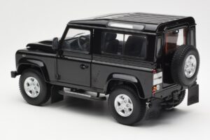 Land Rover Defender 90 Santorini Juodas Metalas Kyosho 1:18 08901BK Metalas - nuotrauka 7 iš 8