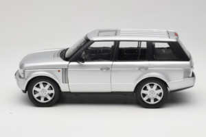 Land Rover Range Rover L322 Sidabrinis Welly 1:18 12536W Metalas - nuotrauka 4 iš 8