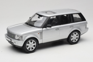 Land Rover Range Rover L322 Sidabrinis Welly 1:18 12536W Metalas