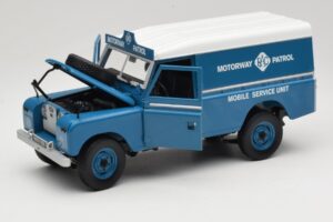 Land Rover Series III 109 Soft Top Motorway Patrol Mėlynas Eagles Race 1:18 4403 Metalas - nuotrauka 2 iš 8