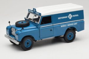 Land Rover Series III 109 Soft Top Motorway Patrol Mėlynas Eagles Race 1:18 4403 Metalas