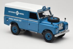 Land Rover Series III 109 Soft Top Motorway Patrol Mėlynas Eagles Race 1:18 4403 Metalas - nuotrauka 6 iš 8