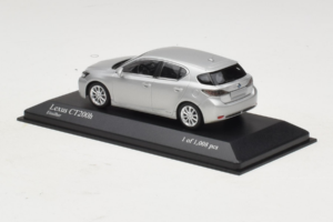 Lexus CT200h Sidabras Minichamps 1:43 410166001 Metalas - nuotrauka 3 iš 4