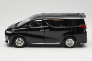 Lexus LM300h Juodas Kyosho 1:18 08963BK Metalas - nuotrauka 4 iš 8