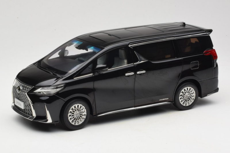Lexus LM300h Juodas Kyosho 1:18 08963BK Metalas