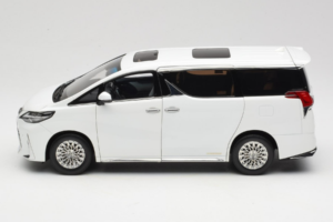 Lexus LM300h White Pearl Kyosho 1:18 08963WP Metalas - nuotrauka 4 iš 8