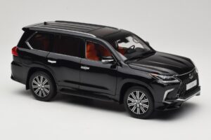 Lexus LX570 J200 Juodas LCD 1:18 LCD18010-BL Metalas - nuotrauka 6 iš 8