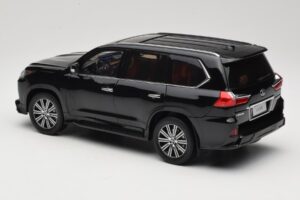 Lexus LX570 J200 Juodas LCD 1:18 LCD18010-BL Metalas - nuotrauka 7 iš 8