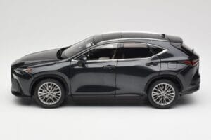 Lexus NX450h+ AZ20 Juodas Kyosho 1:18 08968GBK Derva - nuotrauka 4 iš 8