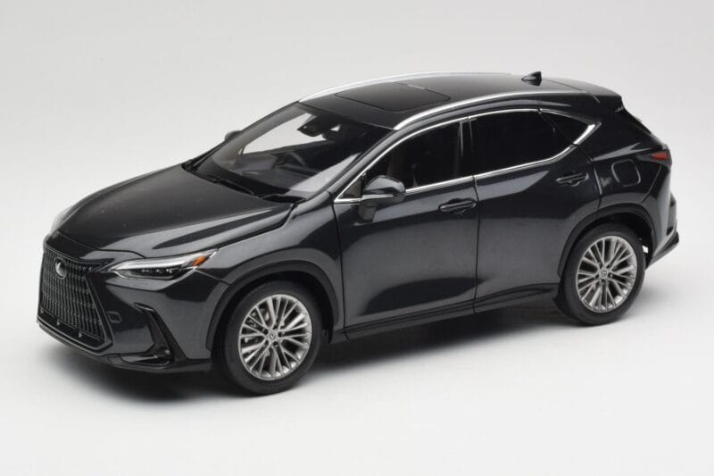 Lexus NX450h+ AZ20 Juodas Kyosho 1:18 08968GBK Derva