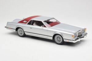 Lincoln Continental Mark V Coupe Sidabrinis BoS Models 1:18 BOS084 Derva - nuotrauka 4 iš 6
