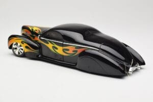 Lincoln Zephyr Scrape Custom Juodas su Liepsnomis Hot Wheels 1:18 57319 Metalas - nuotrauka 7 iš 8