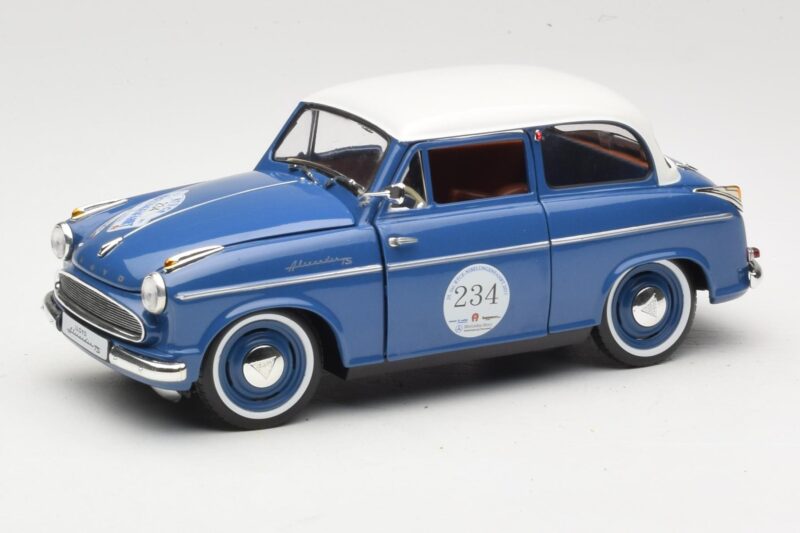 Lloyd Alexander TS #234 Mėlynas Revell 1:18 08463 Metalas