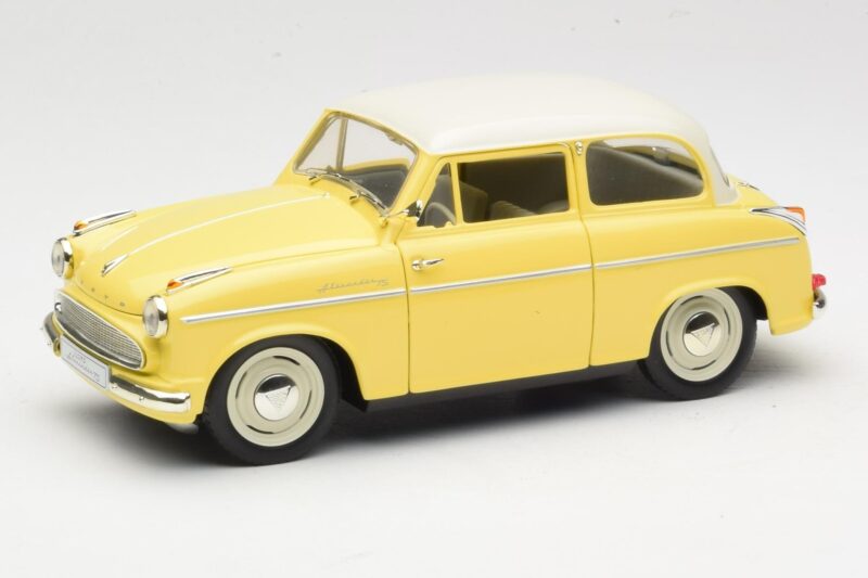 Lloyd Alexander TS Geltonas Revell 1:18 08958 Metalas