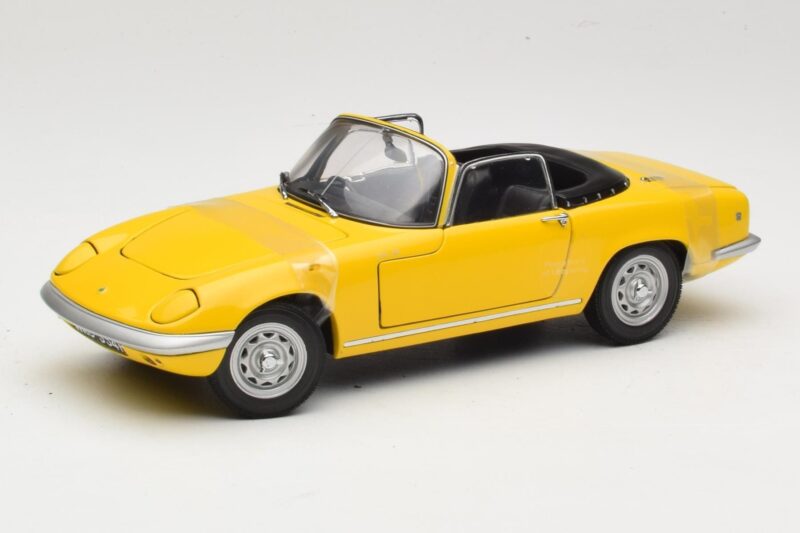Lotus Elan S3 Kabrioletas Geltonas Sun Star 1:18 4052 Metalas