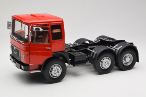MAN 16304 F7 Raudonas Road Kings 1:18 RK180053 Metalas - nuotrauka 2 iš 8