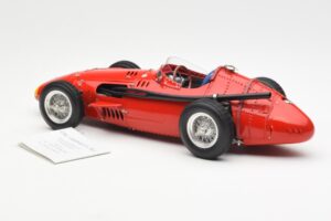 Maserati 250F J-M. Fangio F1 World Champion 1957 CMC 1:18 M-051 Metalas - nuotrauka 4 iš 6