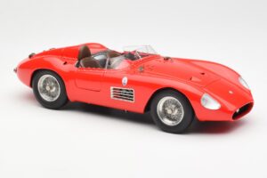 Maserati 300S Raudonas CMC 1:18 M-105 Metalas - nuotrauka 4 iš 6
