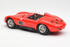 Maserati 300S Raudonas CMC 1:18 M-105 Metalas - nuotrauka 5 iš 6