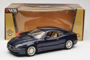 Maserati 3200 GT Juodas Bburago 1:18 3371 Metalas - nuotrauka 8 iš 8