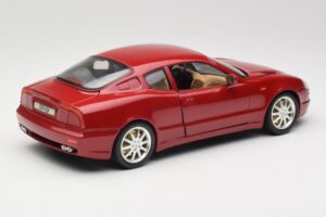 Maserati 3200 GT Tamsiai Raudonas Bburago 1:18 3341-M2 Metalas - nuotrauka 3 iš 8