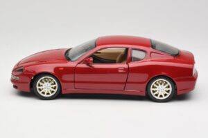Maserati 3200 GT Tamsiai Raudonas Bburago 1:18 3341-M2 Metalas - nuotrauka 4 iš 8