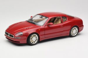 Maserati 3200 GT Tamsiai Raudonas Bburago 1:18 3341-M2 Metalas