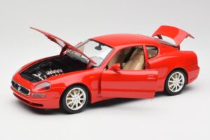 Maserati 3200 GT Raudonas Bburago 1:18 3341 Metalas - nuotrauka 2 iš 8